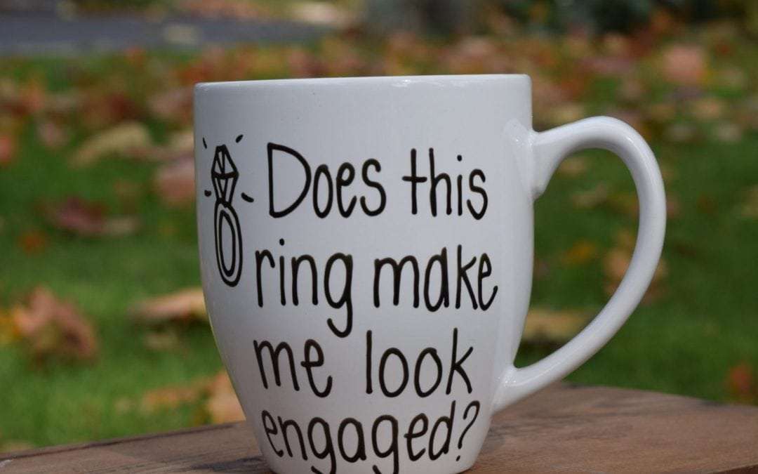 Great Ways To Announce Your Engagement